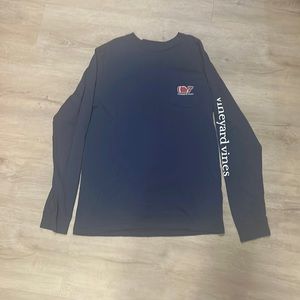 Boys Vineyard Vines Football Ling Sleeve shirt. Size Large. Smoke free home.